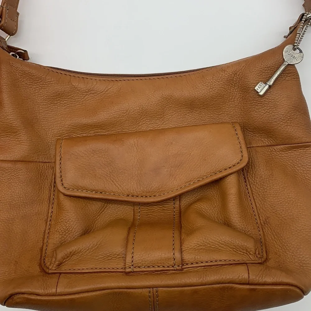 Fossil Tan Leather Hobo Bag no 75082. FP1404